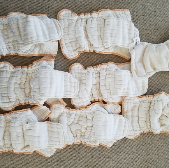 Newborn cloth diaper bundle - Picture 3 of 8